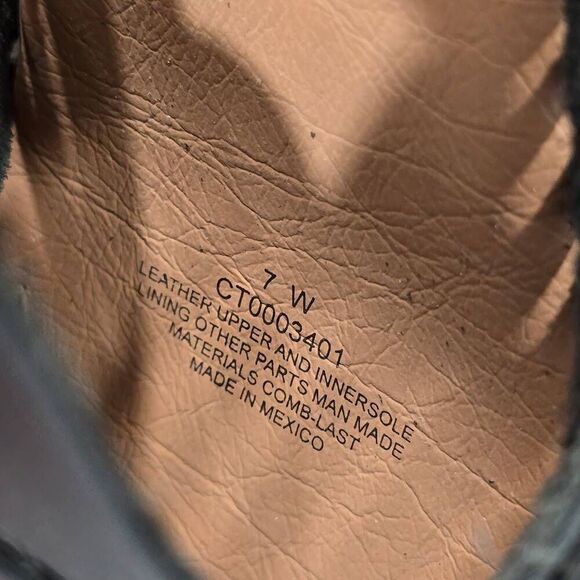 Comfortiva Strappy Sandals Women 7W Black Leather Pillowtop Memory Foam Open Toe - Picture 8 of 8